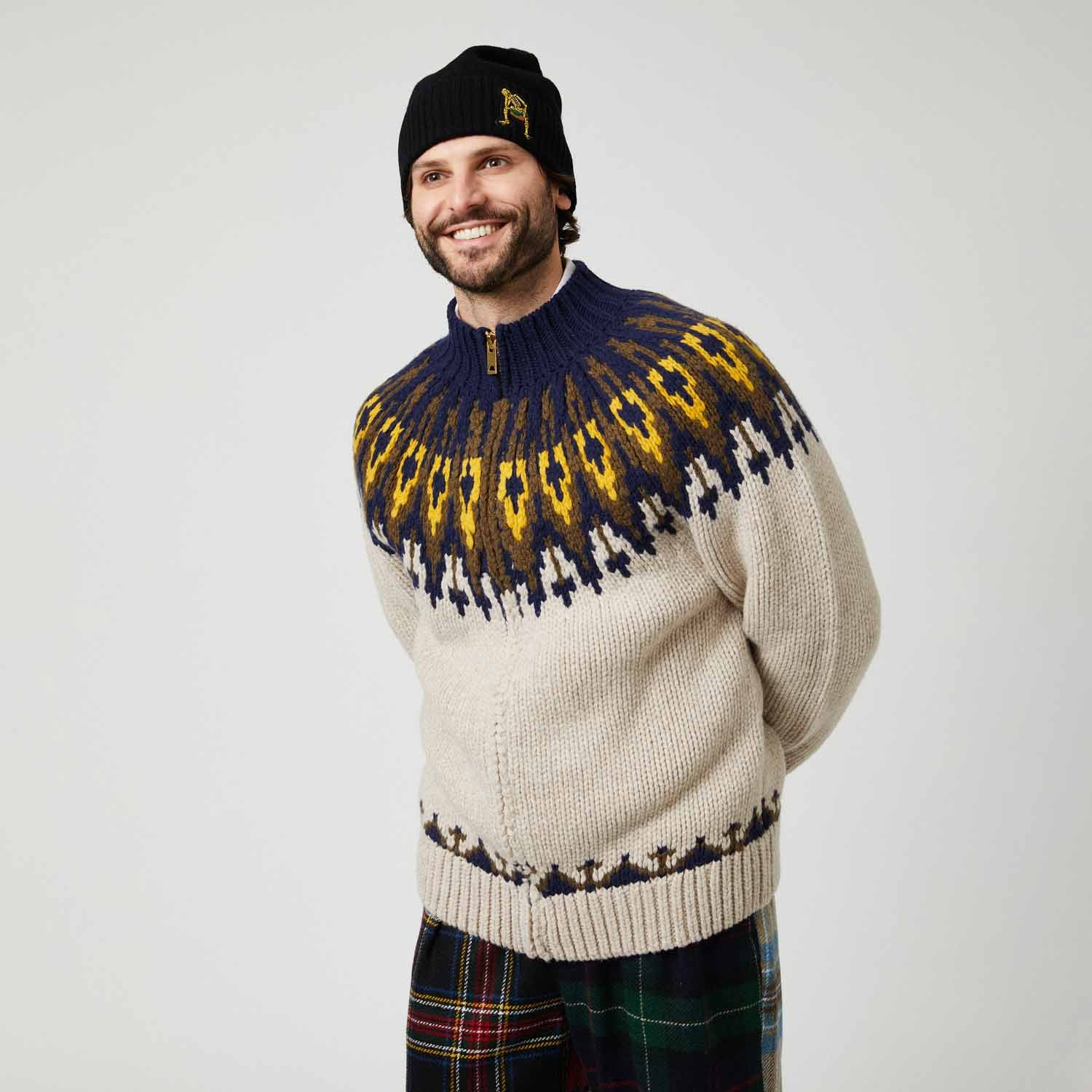 Derry Bones Santa Beanie Black - Image 4