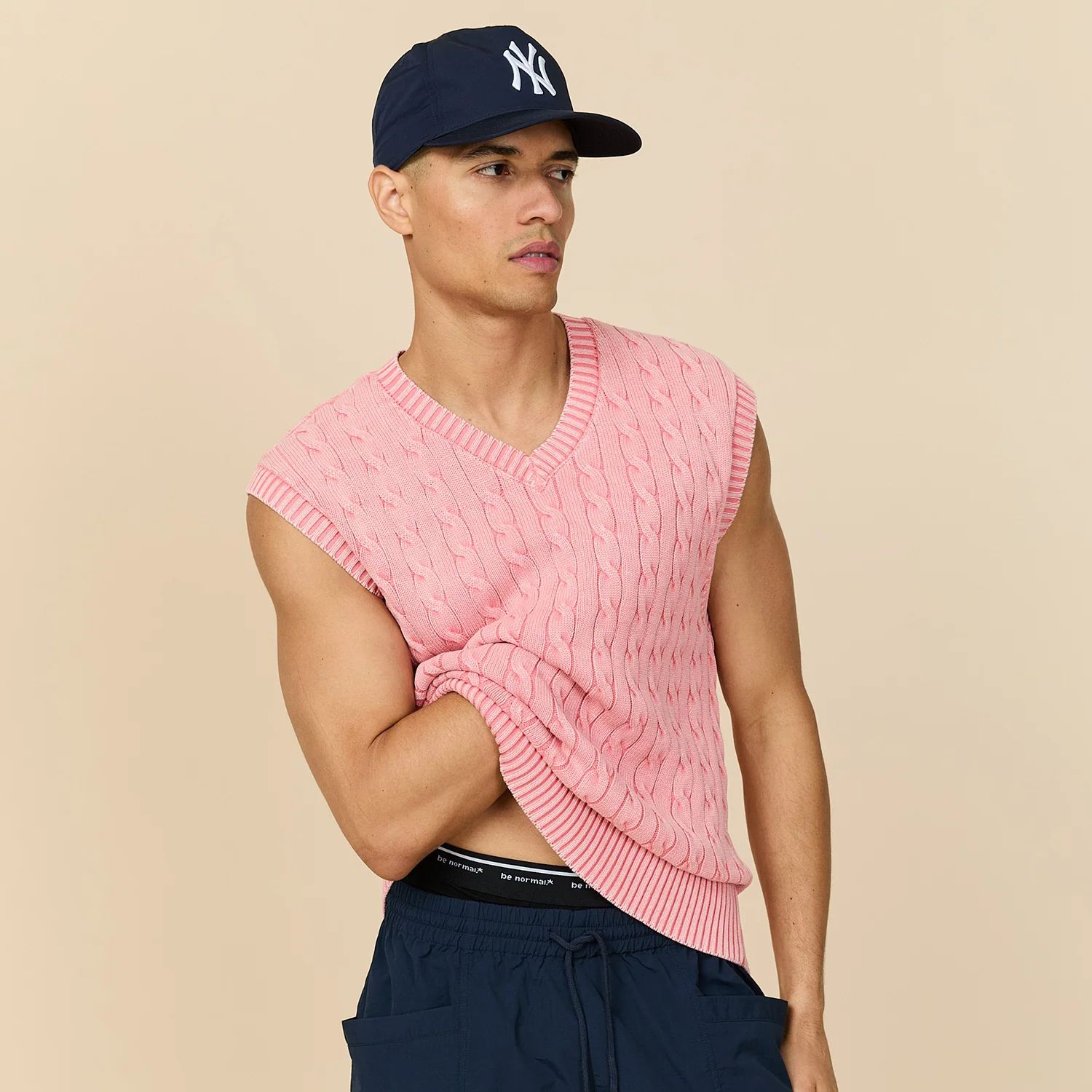Men's Acid Washed Cotton Cableknit Sweater Vest Pink - Image 4