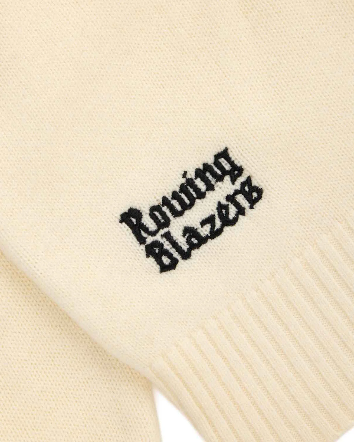 Men's Cashmere Winnie-the-Pooh Sweater White - Image 8